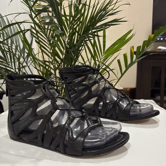 PRADA Milan Leather Lace-Up Gladiator Sandals - Picture 13 of 13